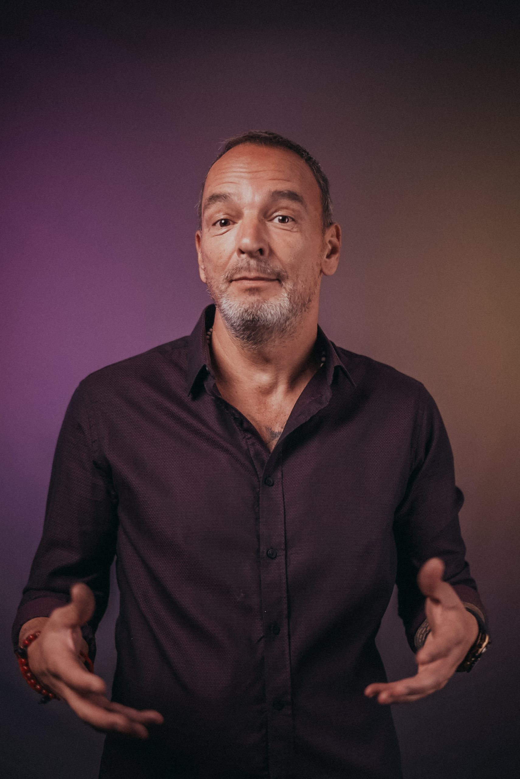 GA Bordeaux open hands